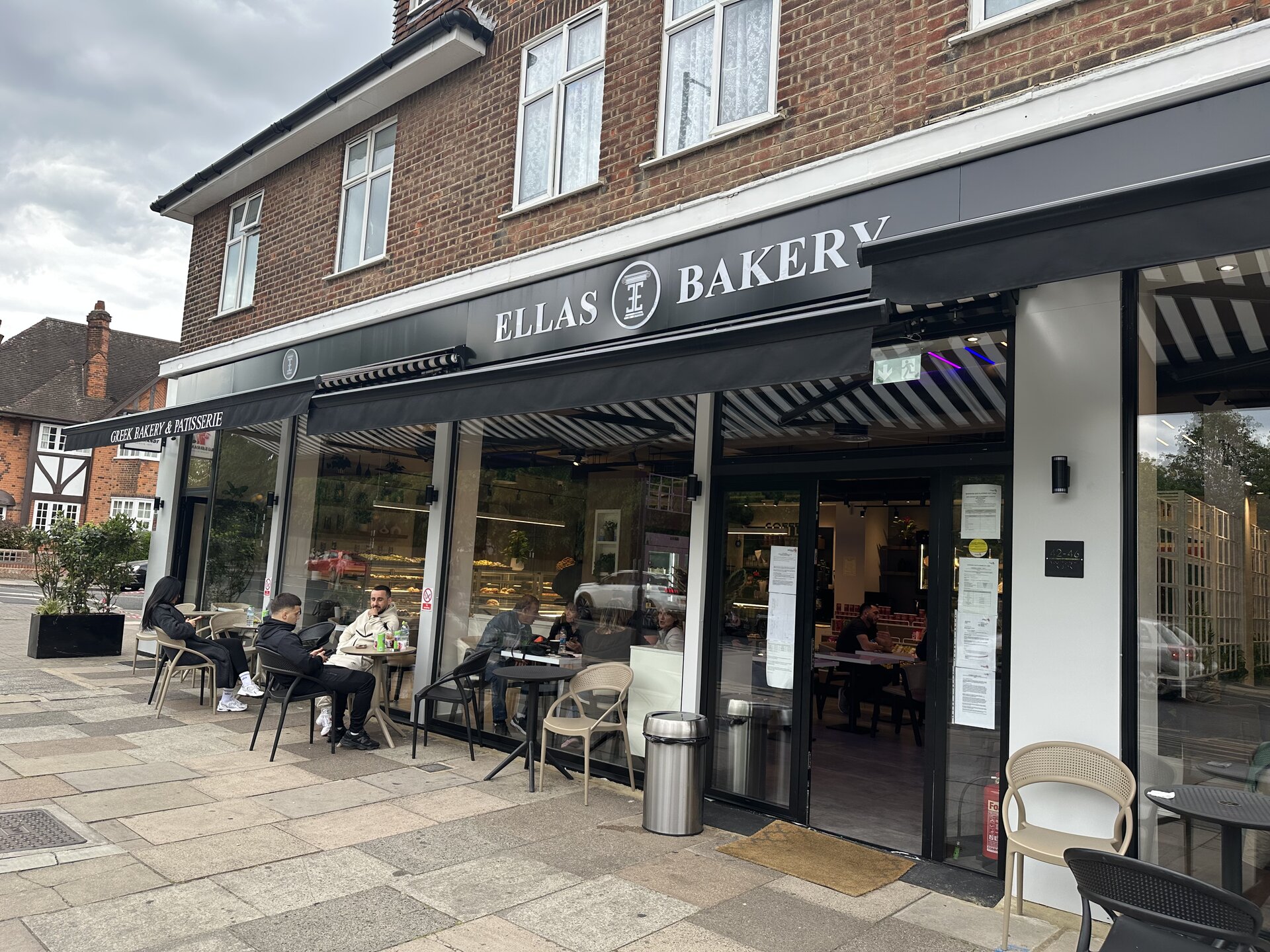 Ella's Bakery storefront